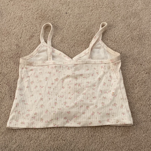 croped button top - Picture 2 of 3